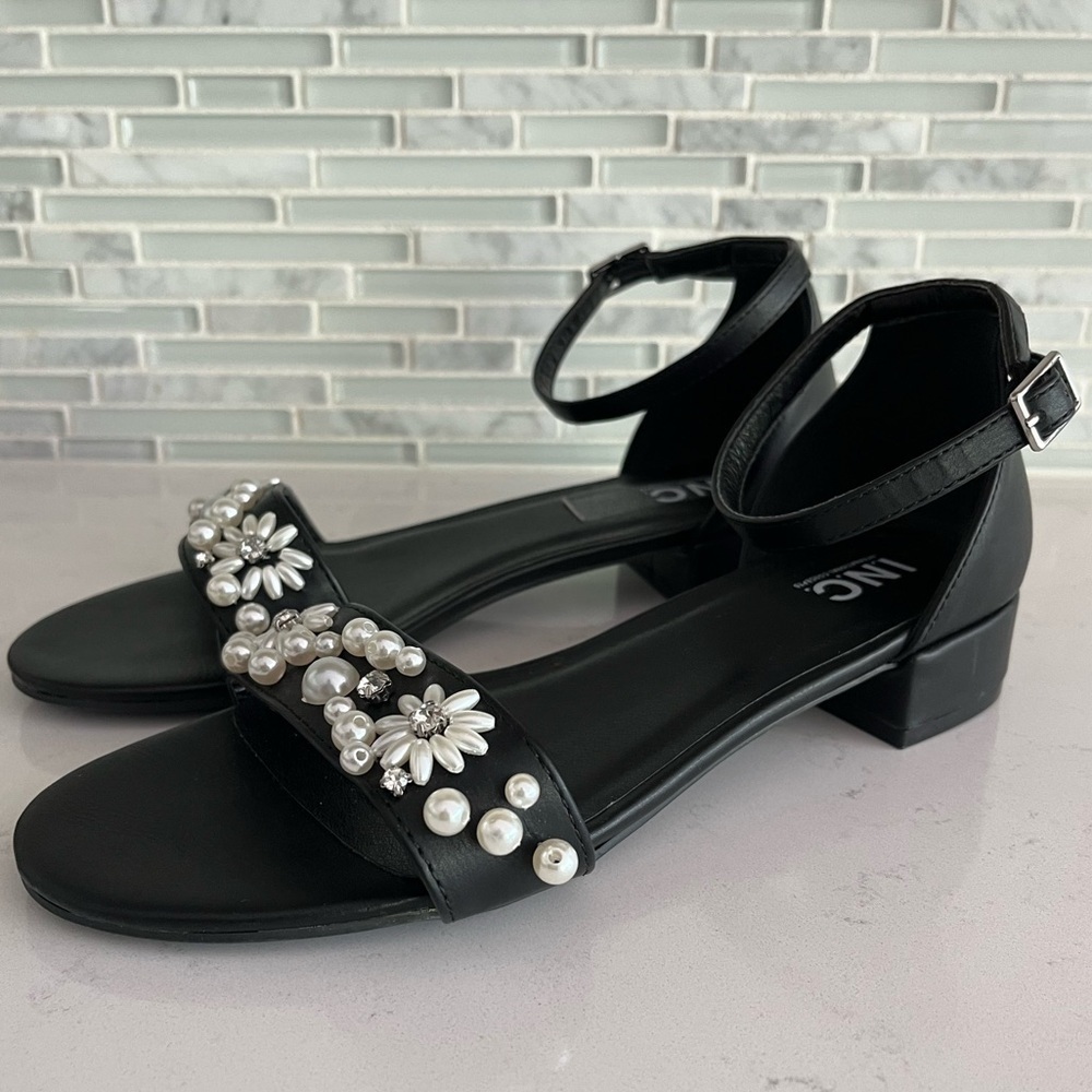INC International Concepts Girls Maeve Sandals - Picture 2 of 8